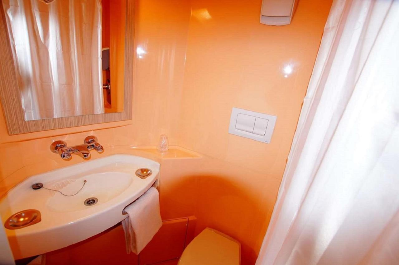 Premiere Classe Honfleur La Rivière-Saint-Sauveur Esterno foto